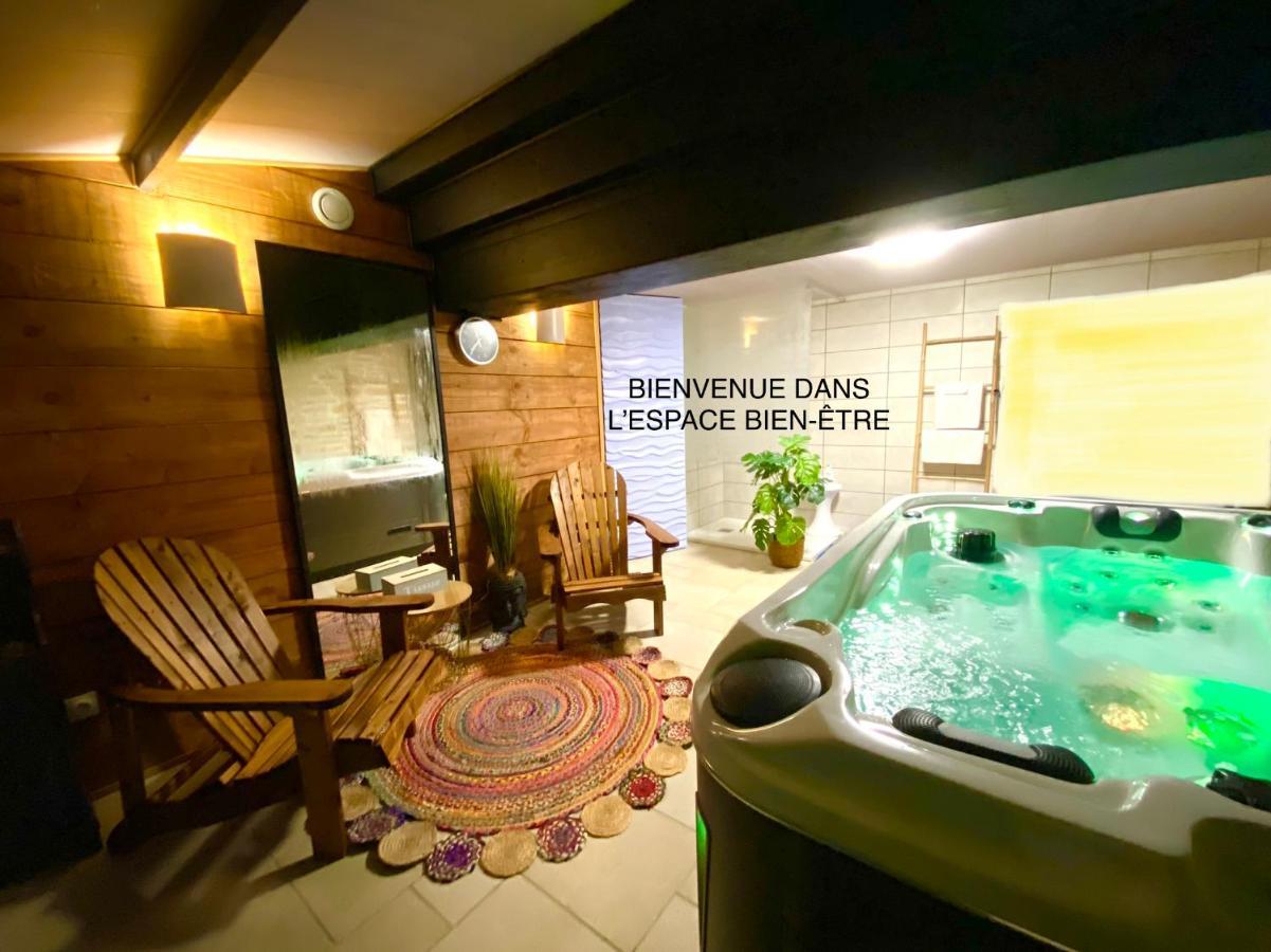 Le Cocon Boheme - Maison Climatisee Au Coeur De Sarlat - Parking - Piscine Chauffee - Spa Et Massages Экстерьер фото