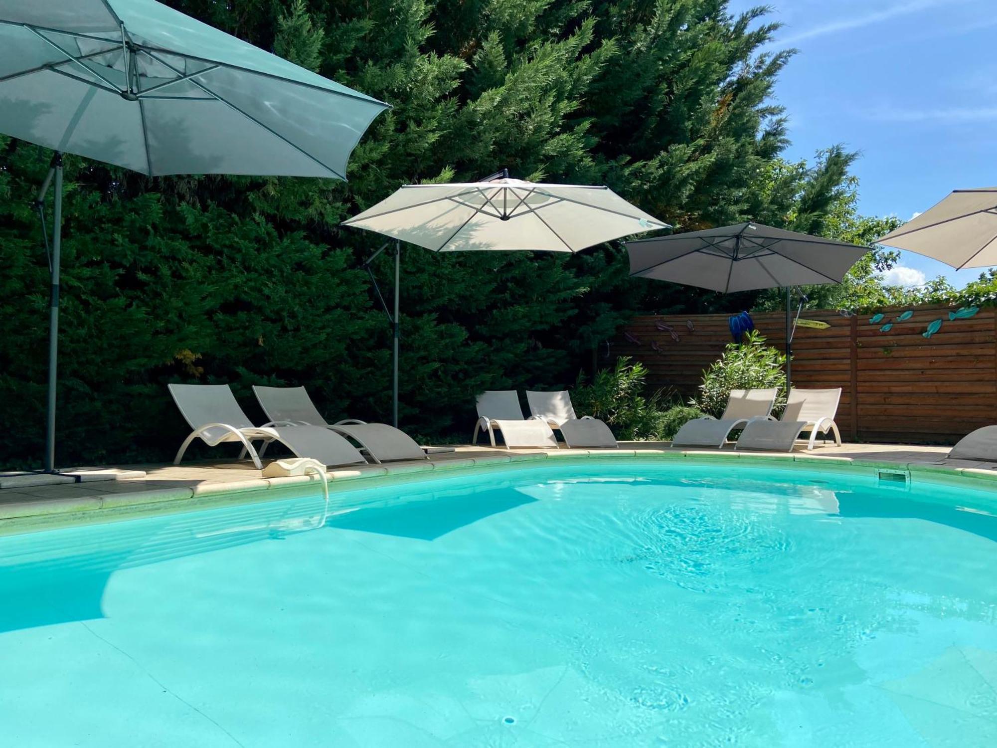 Le Cocon Boheme - Maison Climatisee Au Coeur De Sarlat - Parking - Piscine Chauffee - Spa Et Massages Экстерьер фото